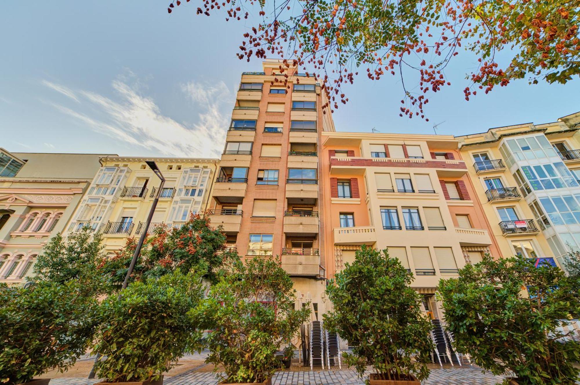Apartamento Breton De Los Herreros Λογκρόνο Εξωτερικό φωτογραφία
