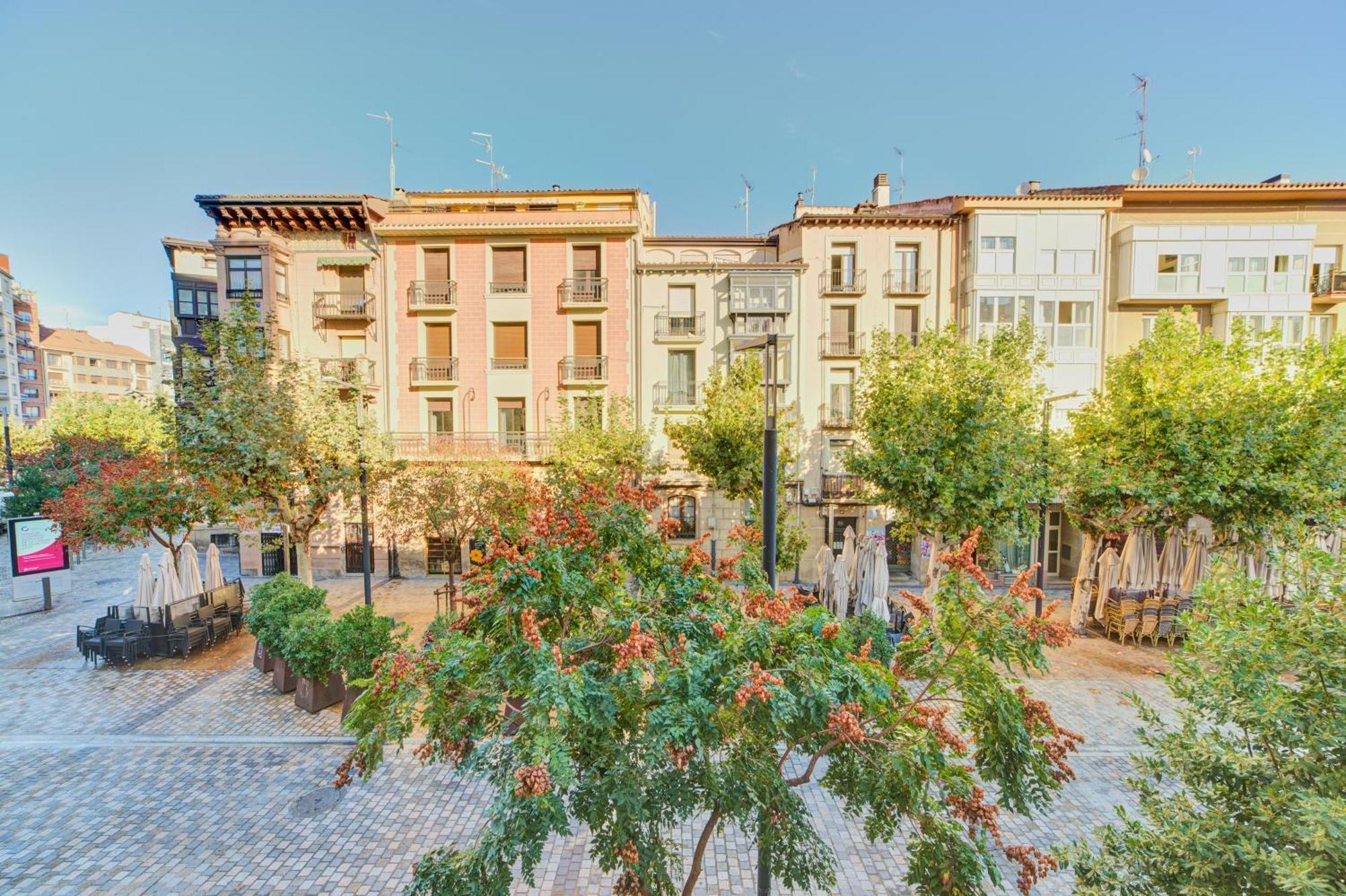 Apartamento Breton De Los Herreros Λογκρόνο Εξωτερικό φωτογραφία